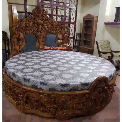 Teak Wood With Glolssy Finish Round Bed 1
