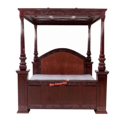 Classic Majestic Traditional Canopy Bed For Your Home