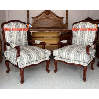 Wooden Classic Sleek Bedroom Chairs